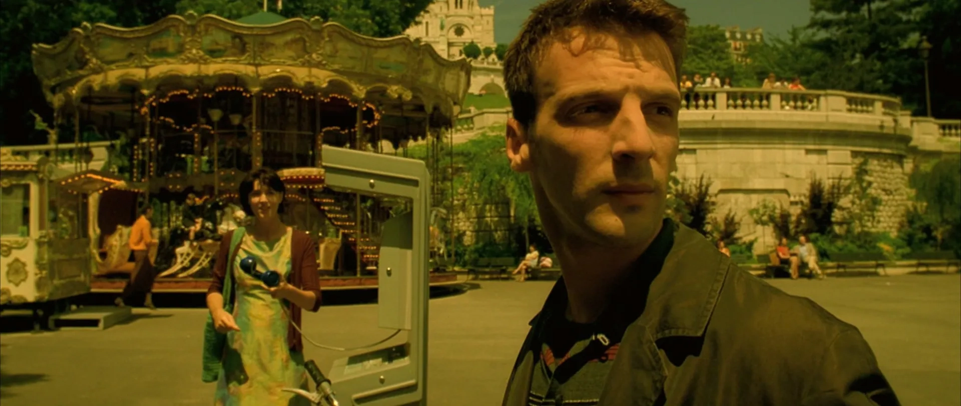 Mathieu Kassovitz in Amélie (2001)