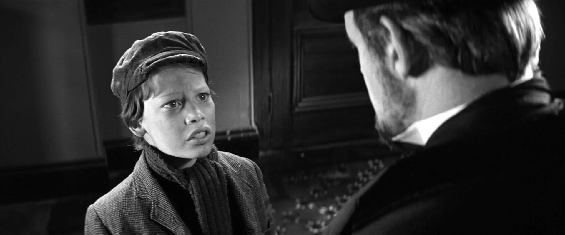 Anthony Hopkins and Dexter Fletcher in The Elephant Man (1980)
