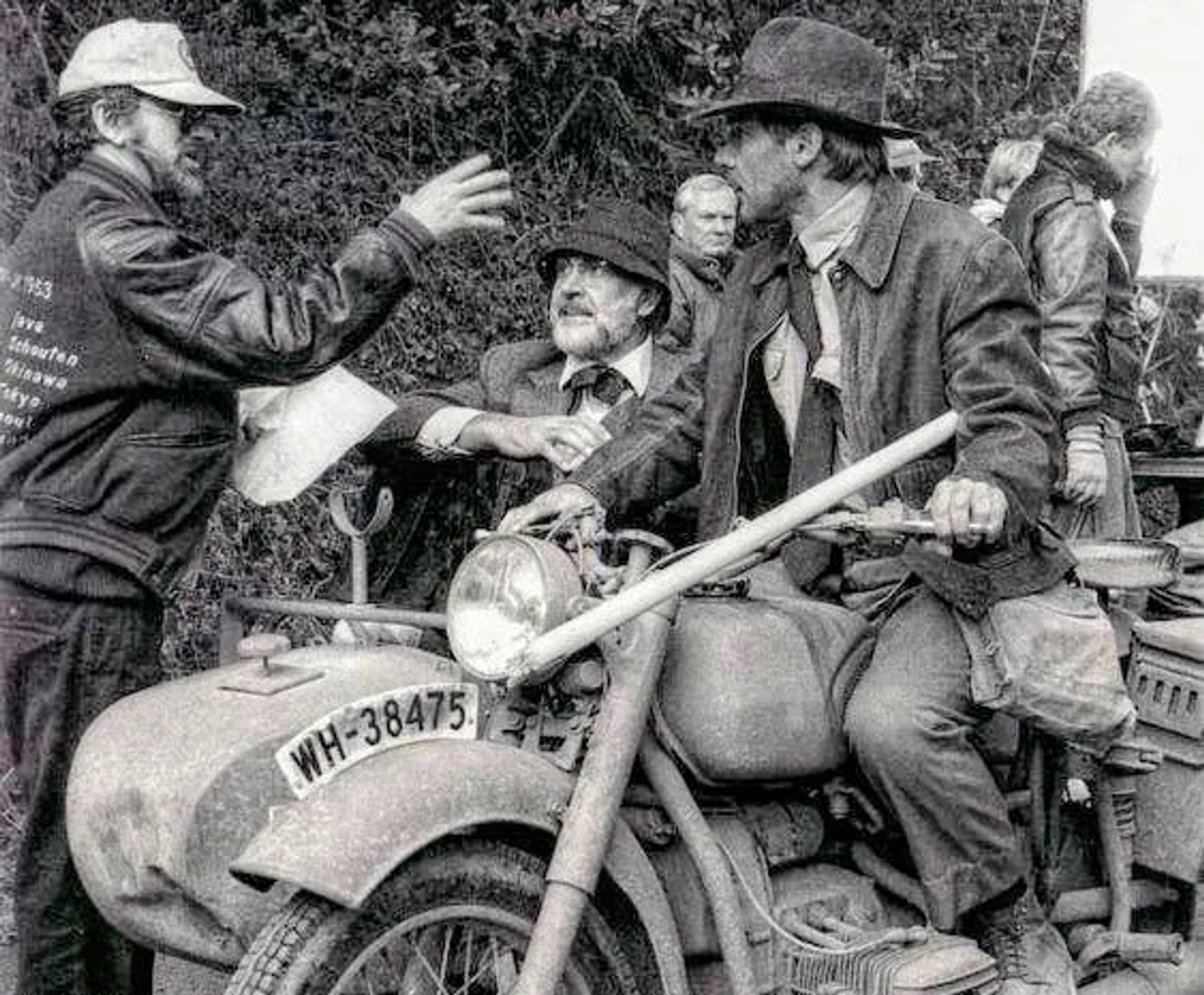 Sean Connery, Harrison Ford, and Steven Spielberg in Indiana Jones and the Last Crusade (1989)