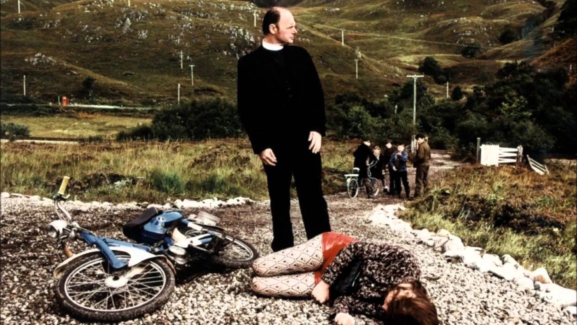 Emily Watson and Jonathan Hackett in Breaking the Waves (1996)