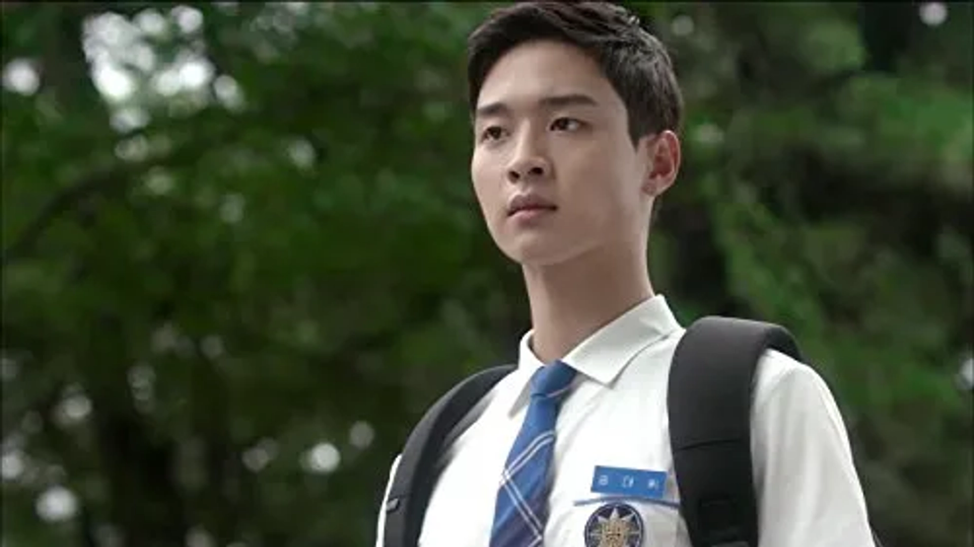 Dong-Yoon Jang in School 2017 (2017)