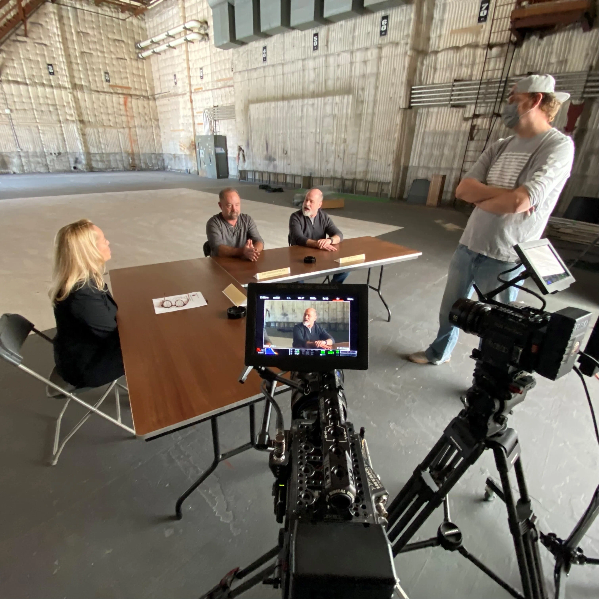 Behind the Scenes of RED: Behind the Look: Being the Ricardos interview with cinematographer Jeff Cronenweth, ASC and Production Designer Jon Hutman with RED Digital Cinema president Jarred Land