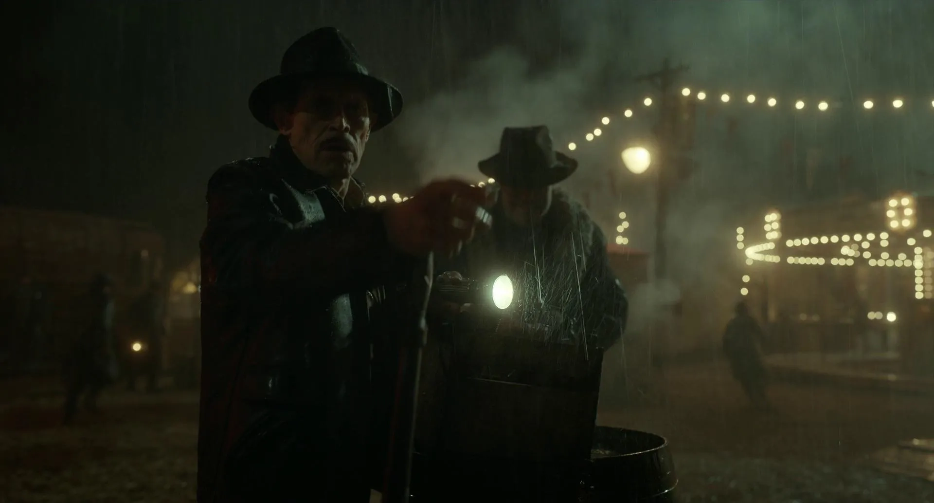 Willem Dafoe in Nightmare Alley (2021)