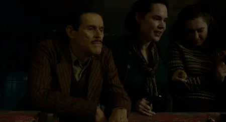 Willem Dafoe in Nightmare Alley (2021)