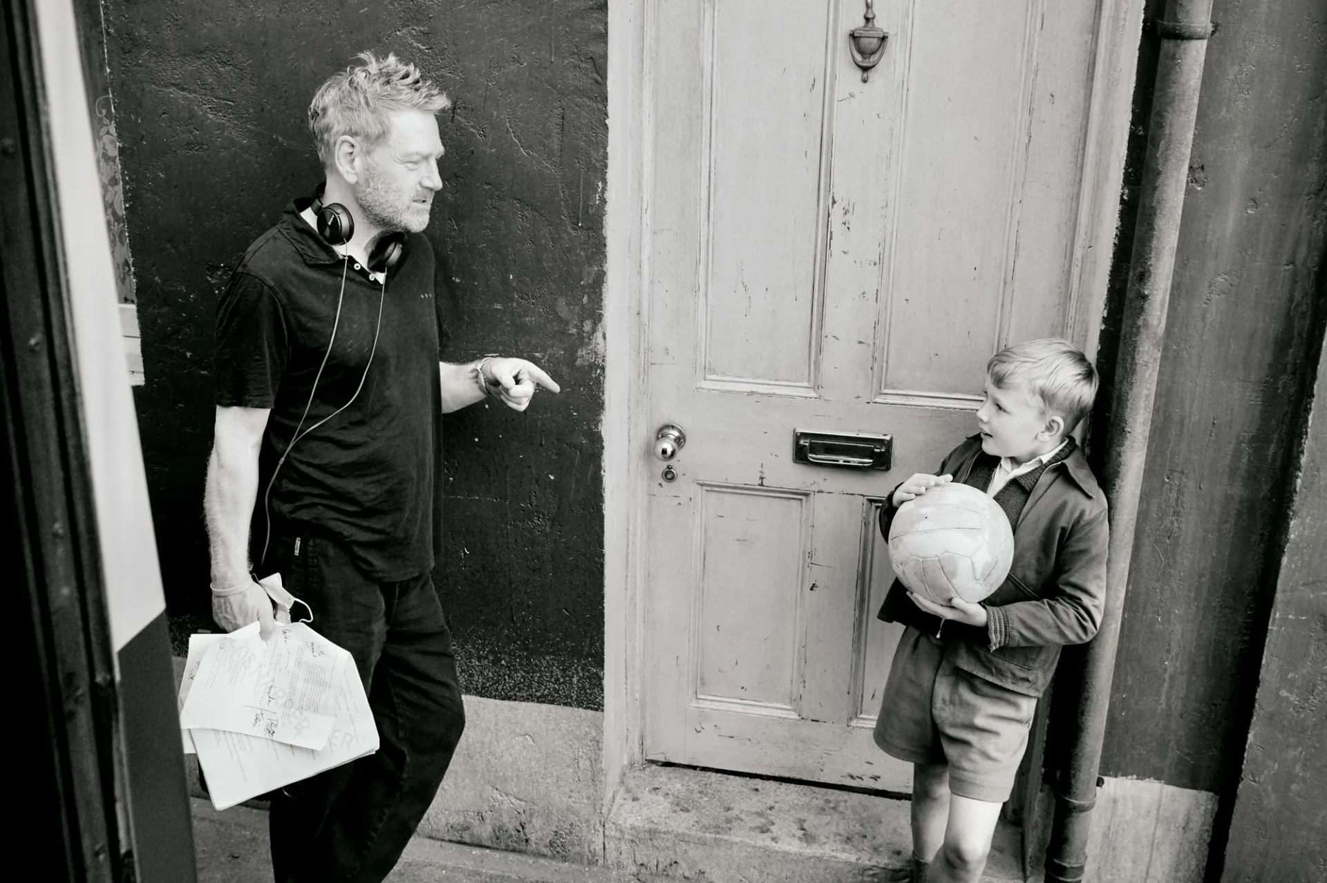 Kenneth Branagh and Jude Hill in Belfast (2021)