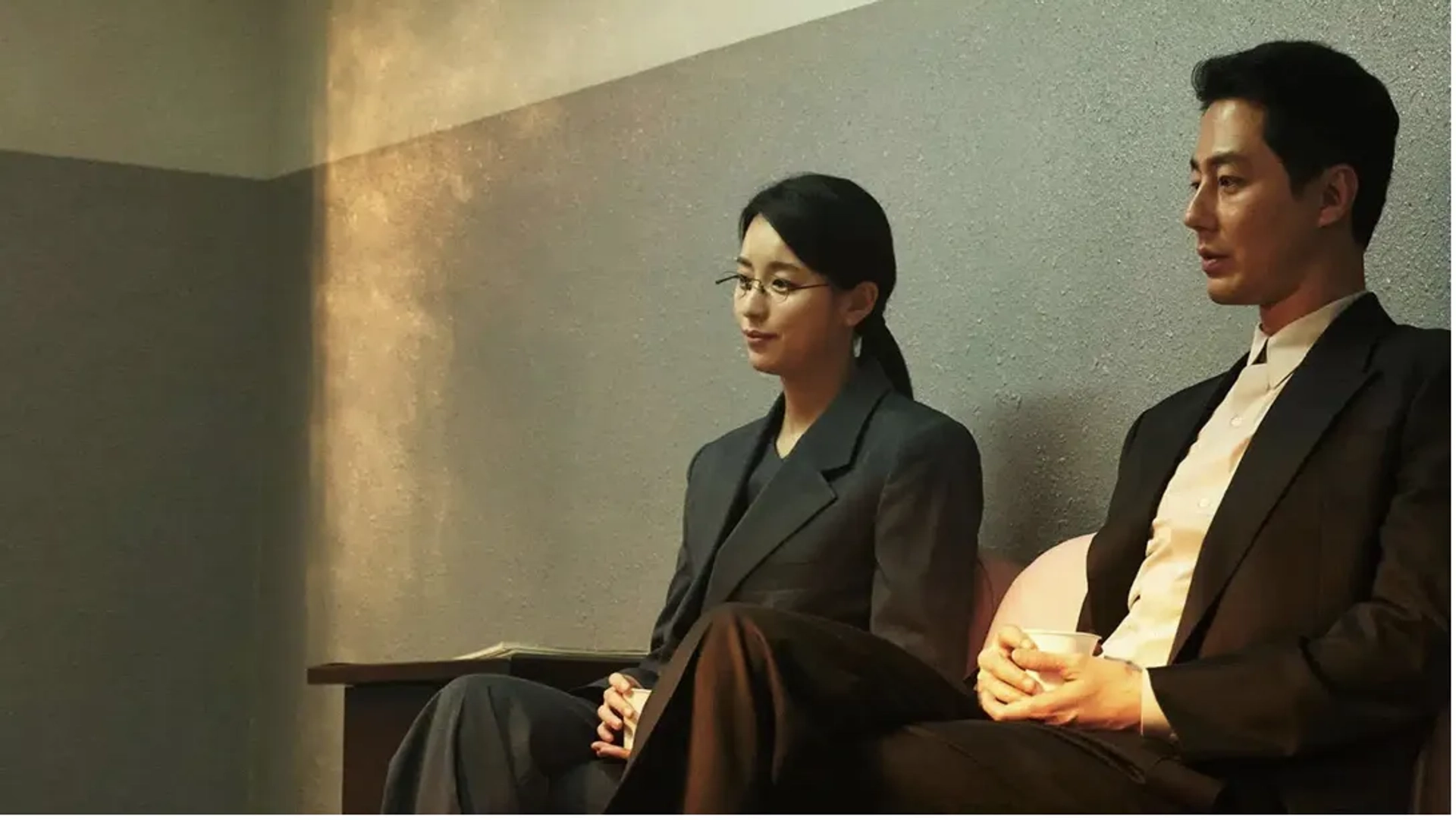 Zo In-sung and Han Hyo-joo in Moving (2023)