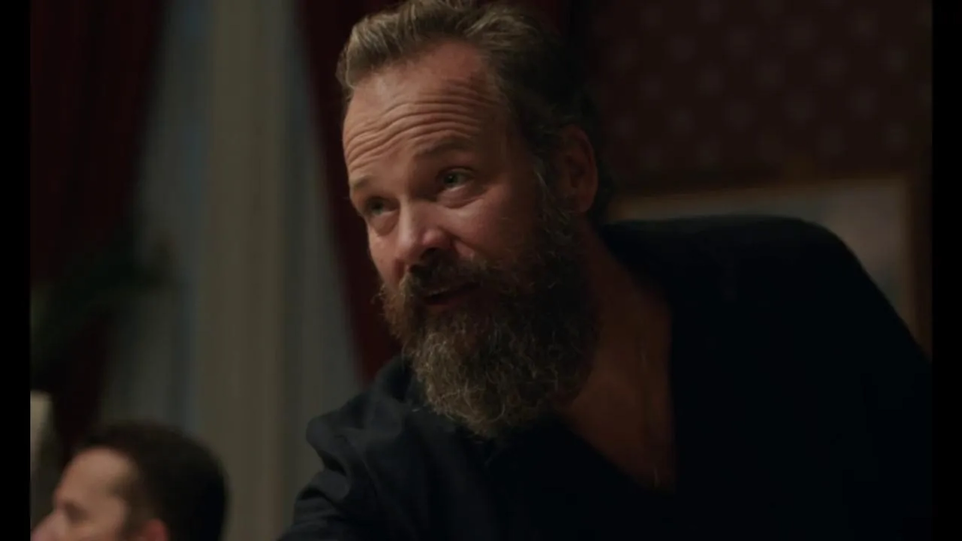 Peter Sarsgaard in The Lost Daughter (2021)