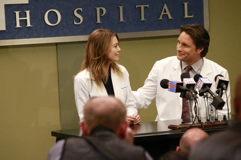 Martin Henderson and Ellen Pompeo in Grey's Anatomy (2005)