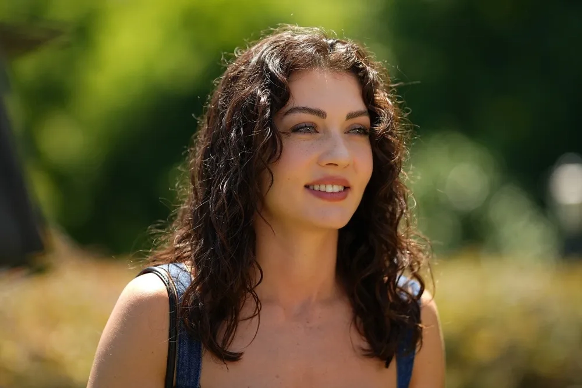 Burcu Özberk in Ruhun Duymaz (2023)