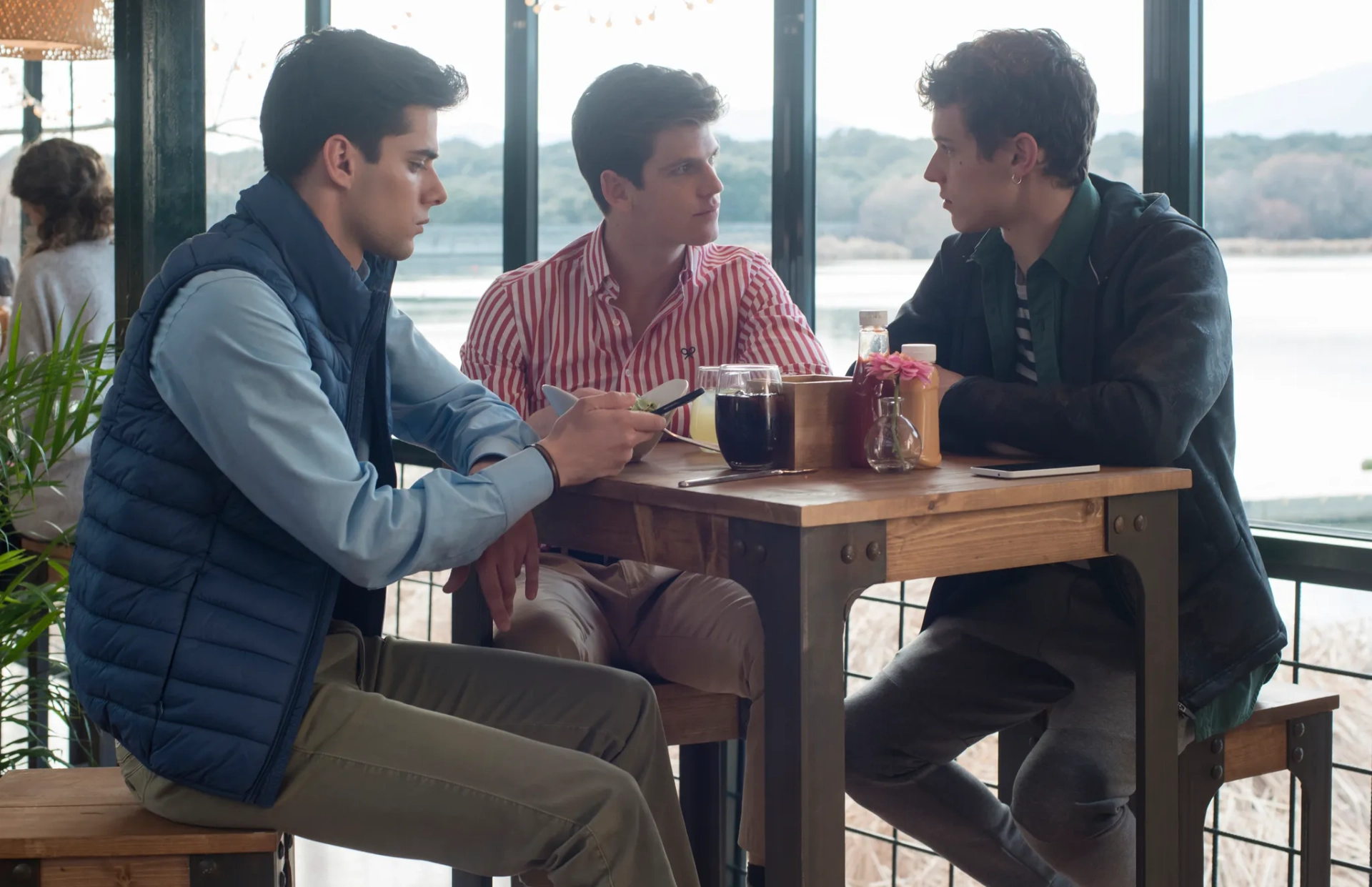 Arón Piper, Miguel Bernardeau, and Álvaro Rico in Elite (2018)