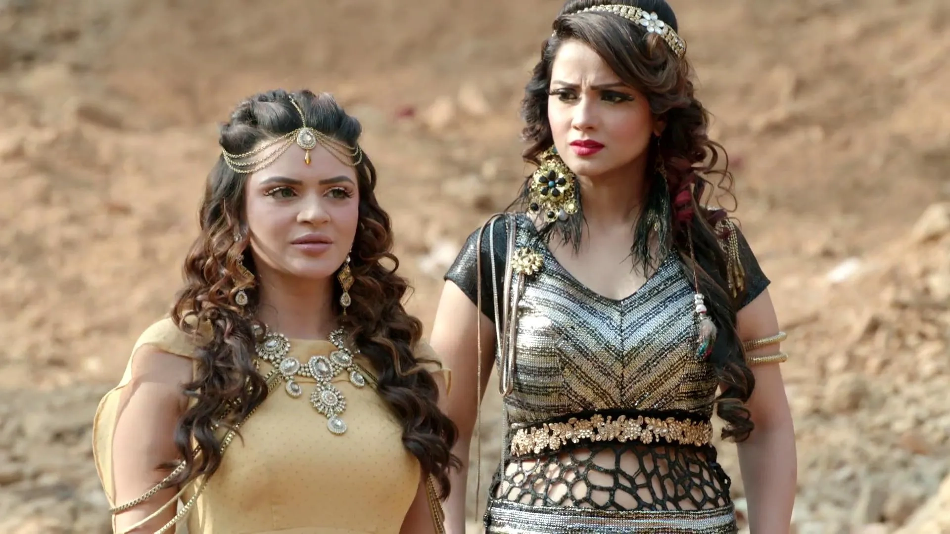 Aashka Goradia and Adaa Khan in Naagin (2015)