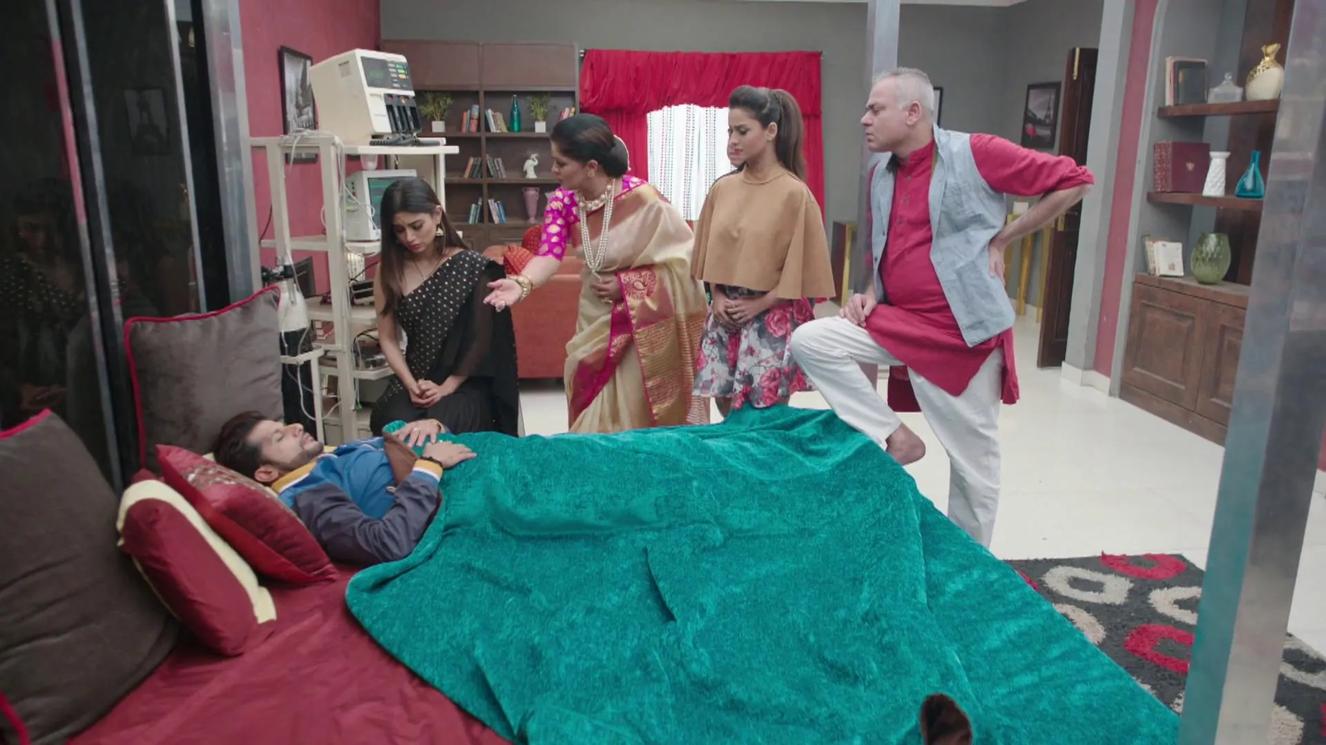 Sudha Chandran, Manish Khanna, Karanvir Bohra, Mouni Roy, and Adaa Khan in Naagin (2015)