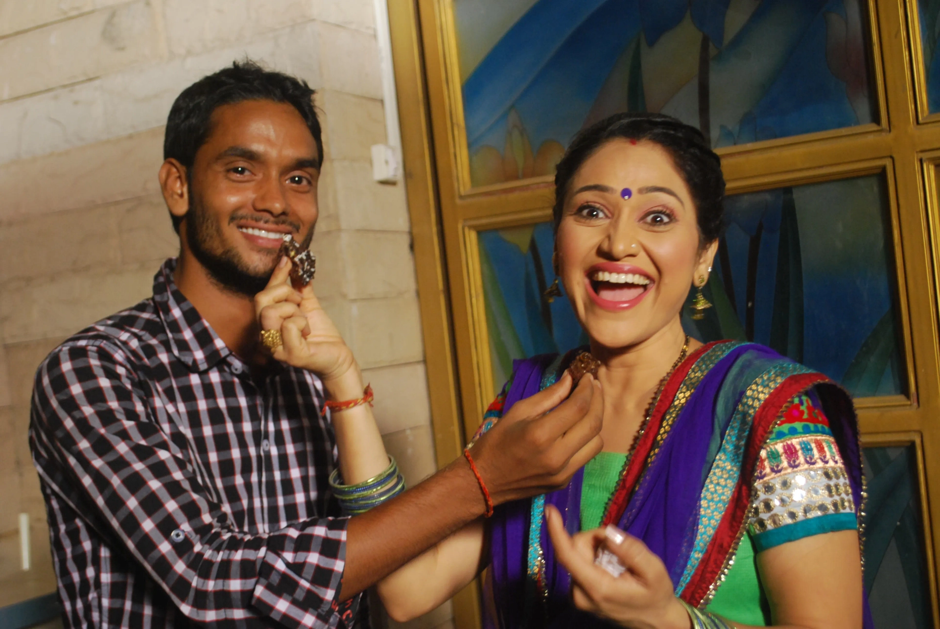 Disha Vakani and Jitendra Singh Tanwar in Taarak Mehta Ka Ooltah Chashmah (2008)