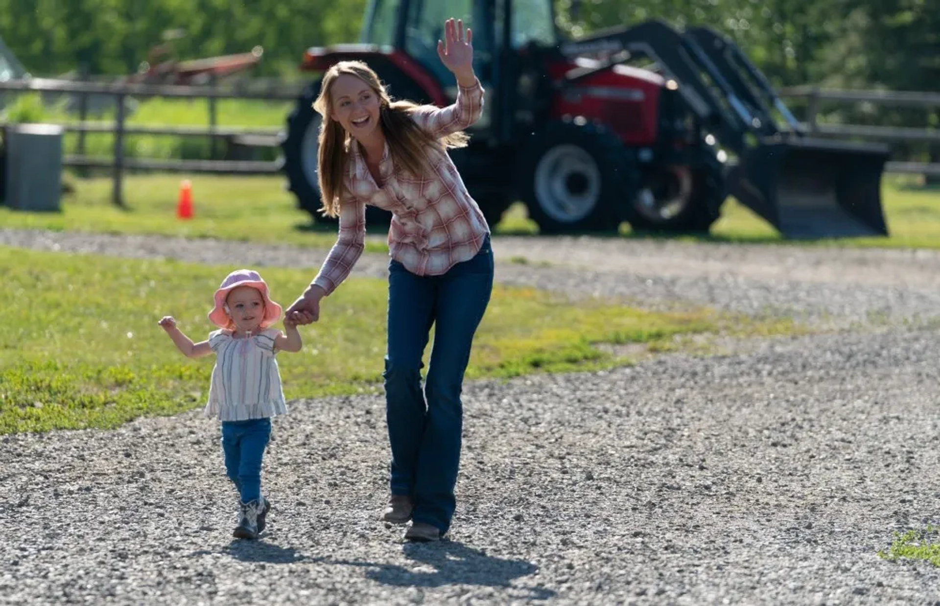 Amber Marshall, Ruby Spencer, and Emmanuella Spencer in Heartland (2007)