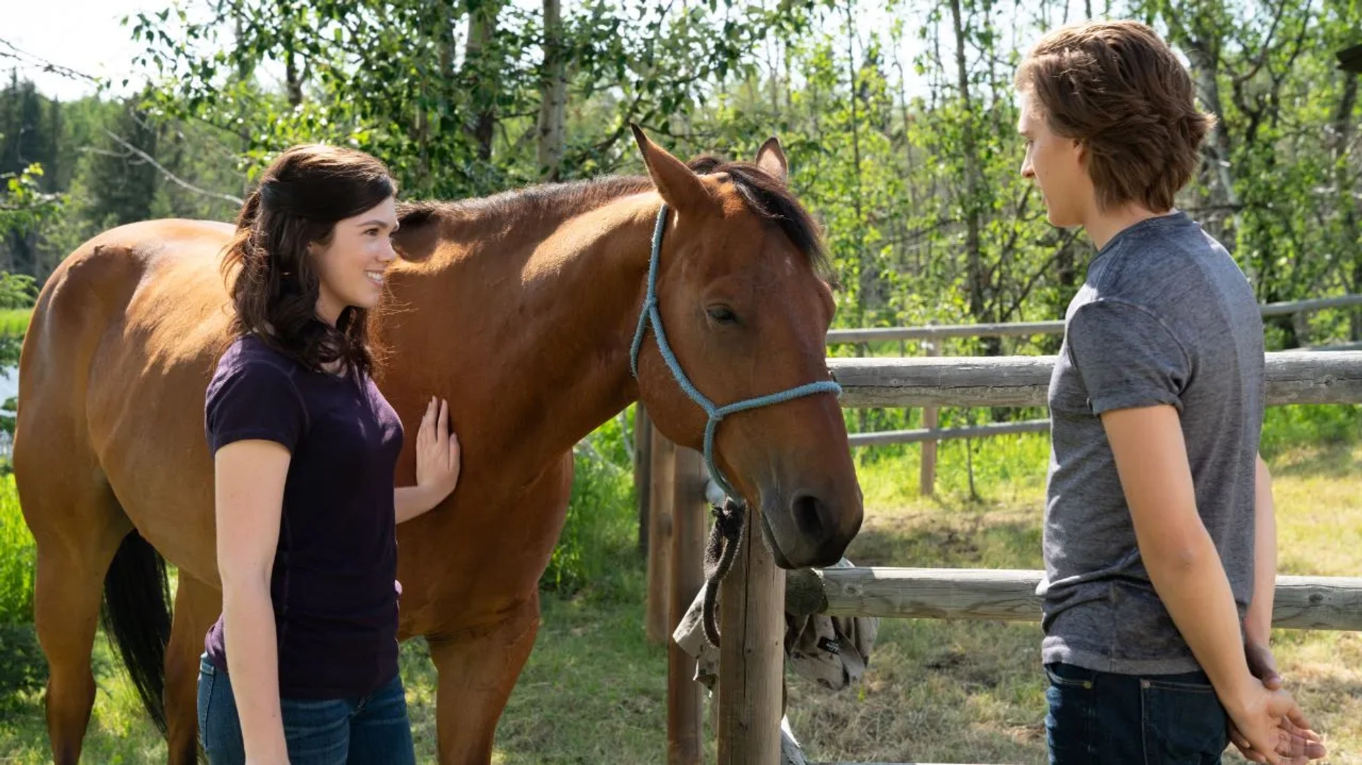 Alisha Newton and Dempsey Bryk in Heartland (2007)