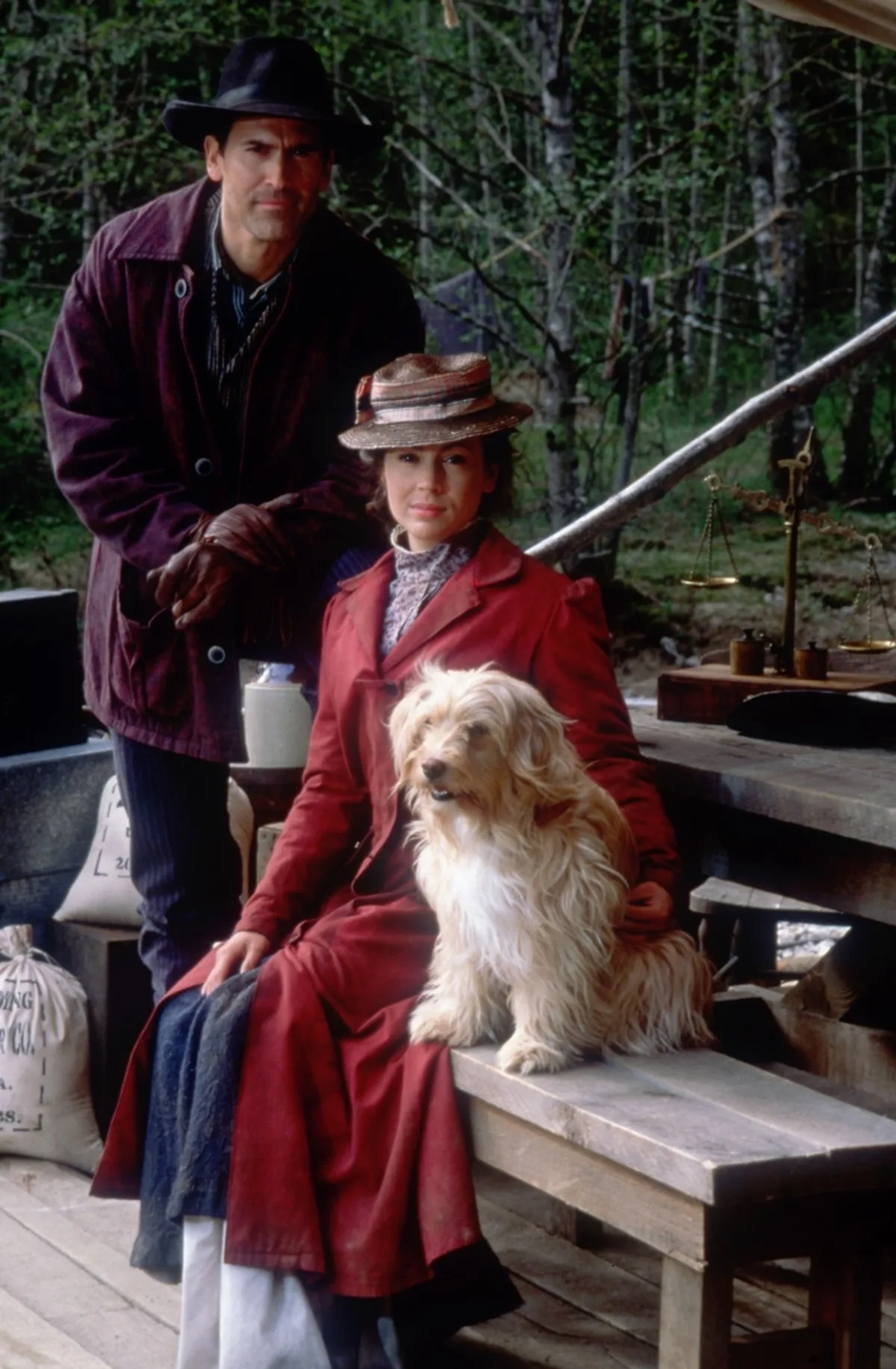 Alyssa Milano and Bruce Campbell in The Wonderful World of Disney: Goldrush: A Real Life Alaskan Adventure (1998)