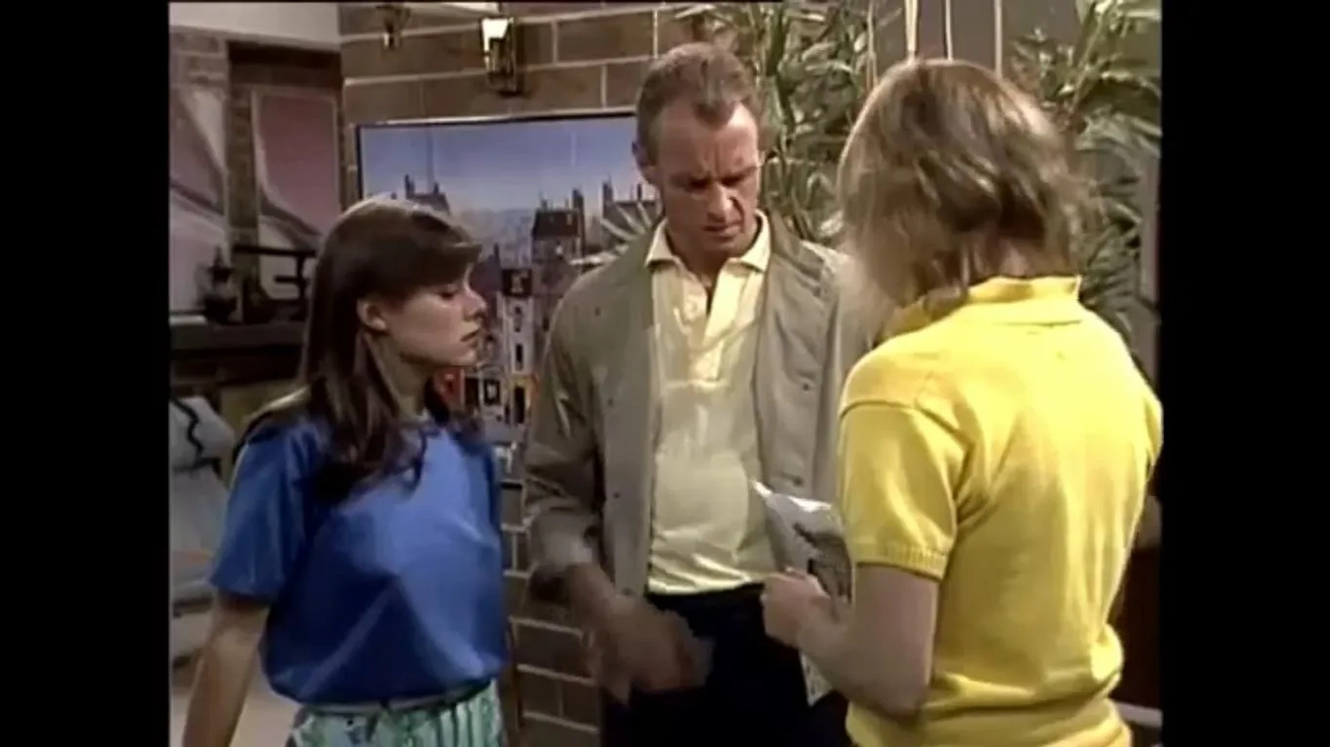 Alan Dale, Alexandra Fowler, and Regina Gaigalas in Neighbours (1985)