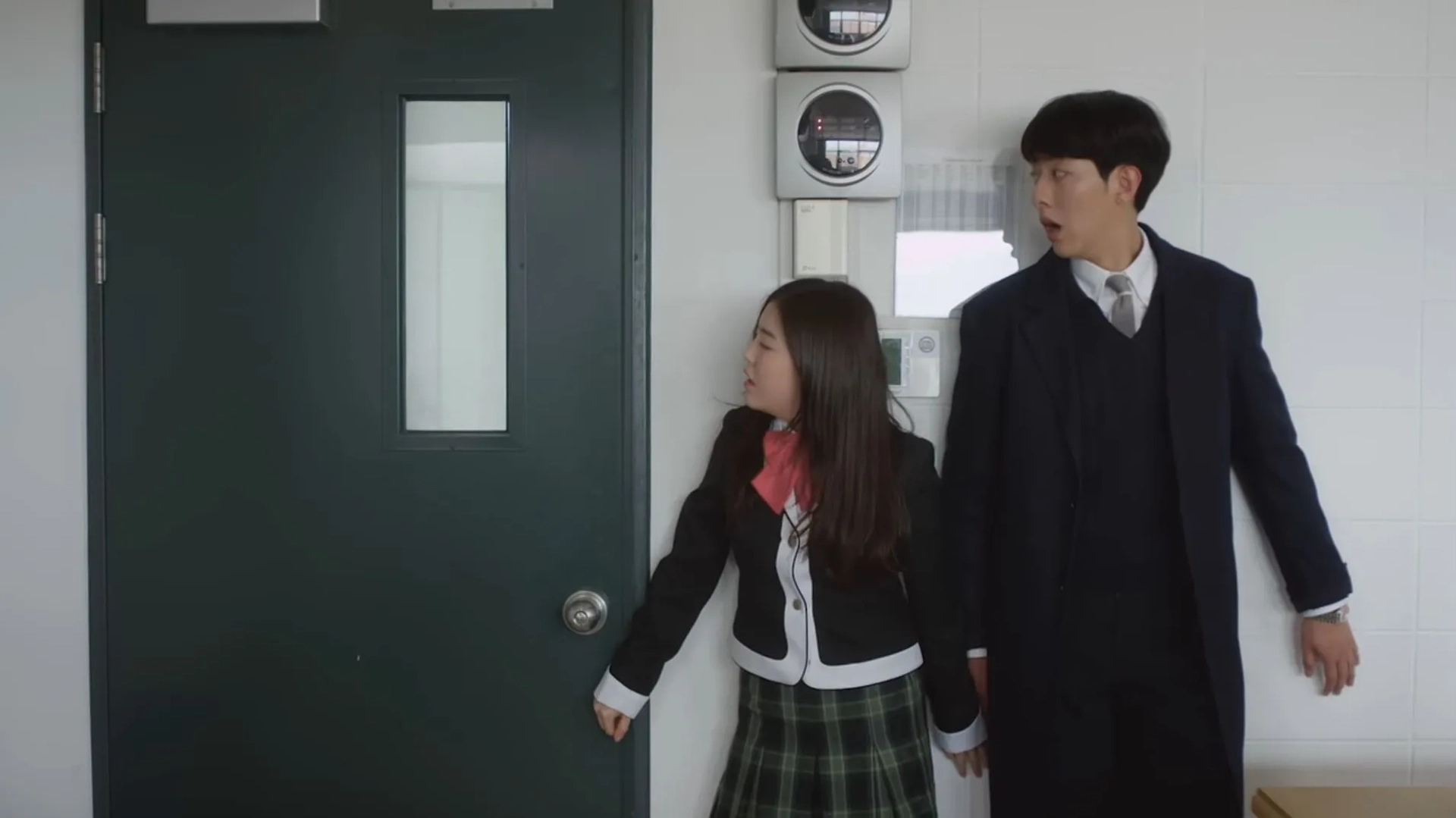 Jung Shin Lee in Cinderella and the Four Knights (2016)