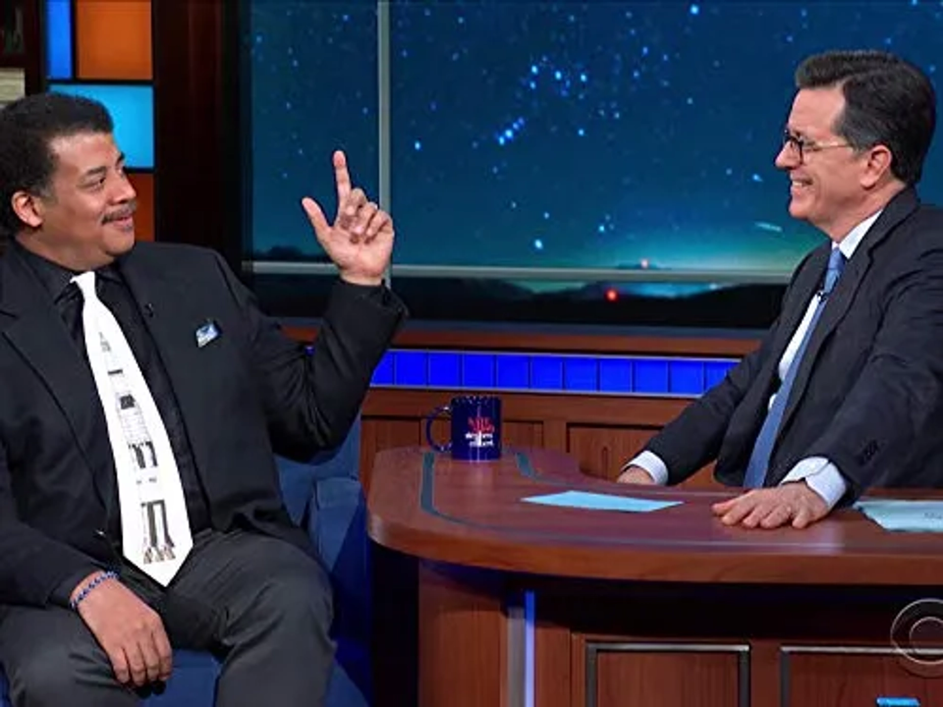 Stephen Colbert and Neil deGrasse Tyson in The Late Show with Stephen Colbert: Neil deGrasse Tyson/Hannah Einbinder/Ty Burrell (2020)