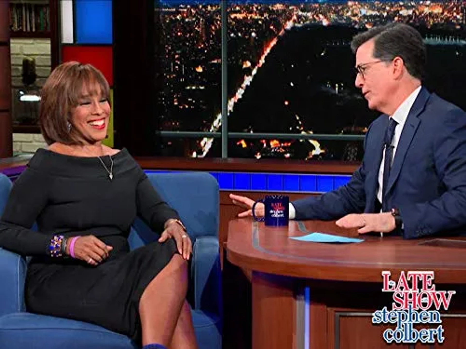 Stephen Colbert and Gayle King in The Late Show with Stephen Colbert (2015)