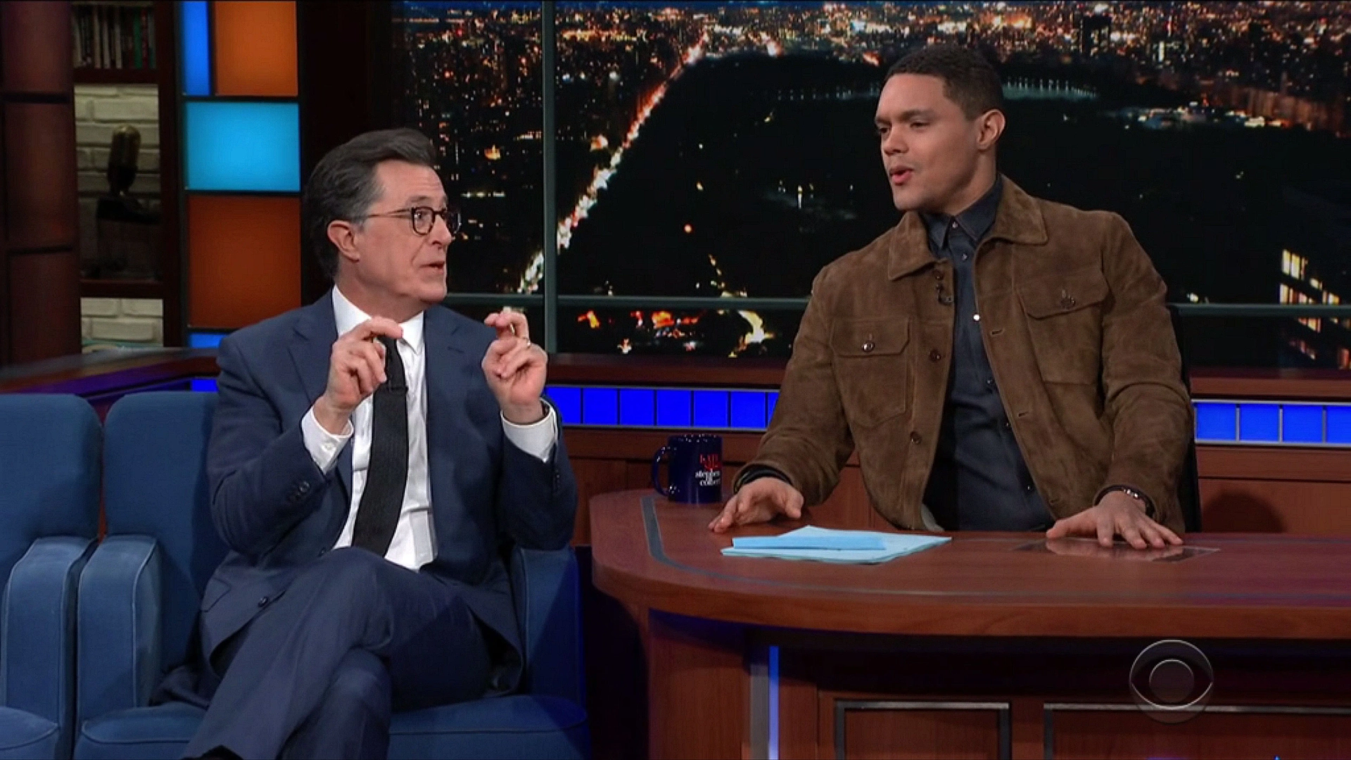 Stephen Colbert and Trevor Noah in The Late Show with Stephen Colbert: Molly Shannon/Gary Cole/Paul Simon/Trevor Noah (2019)