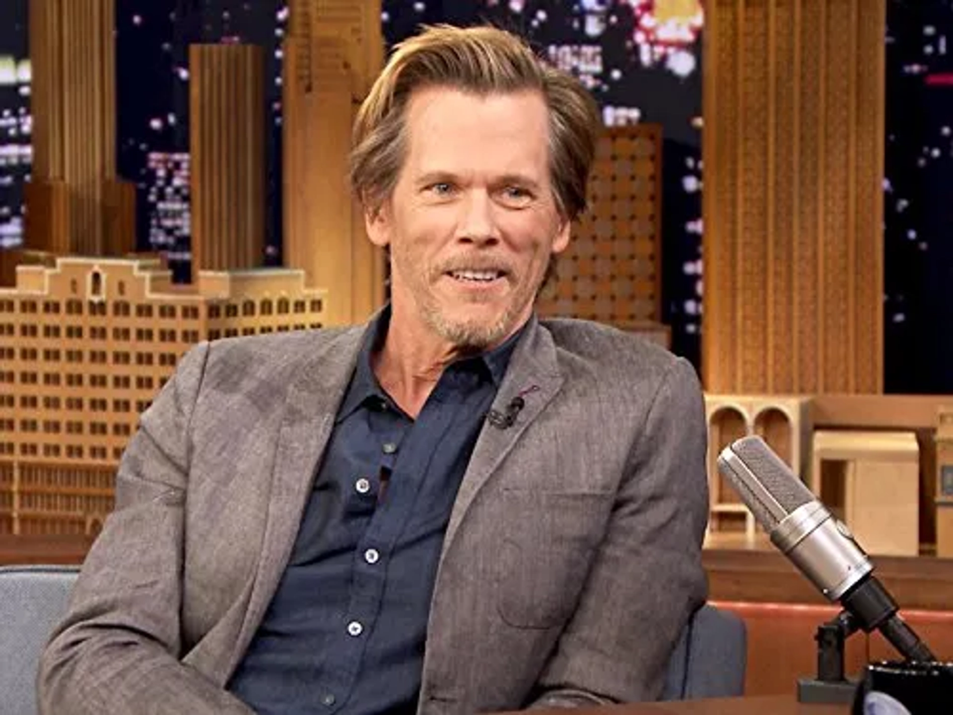 Kevin Bacon in The Tonight Show Starring Jimmy Fallon (2014)