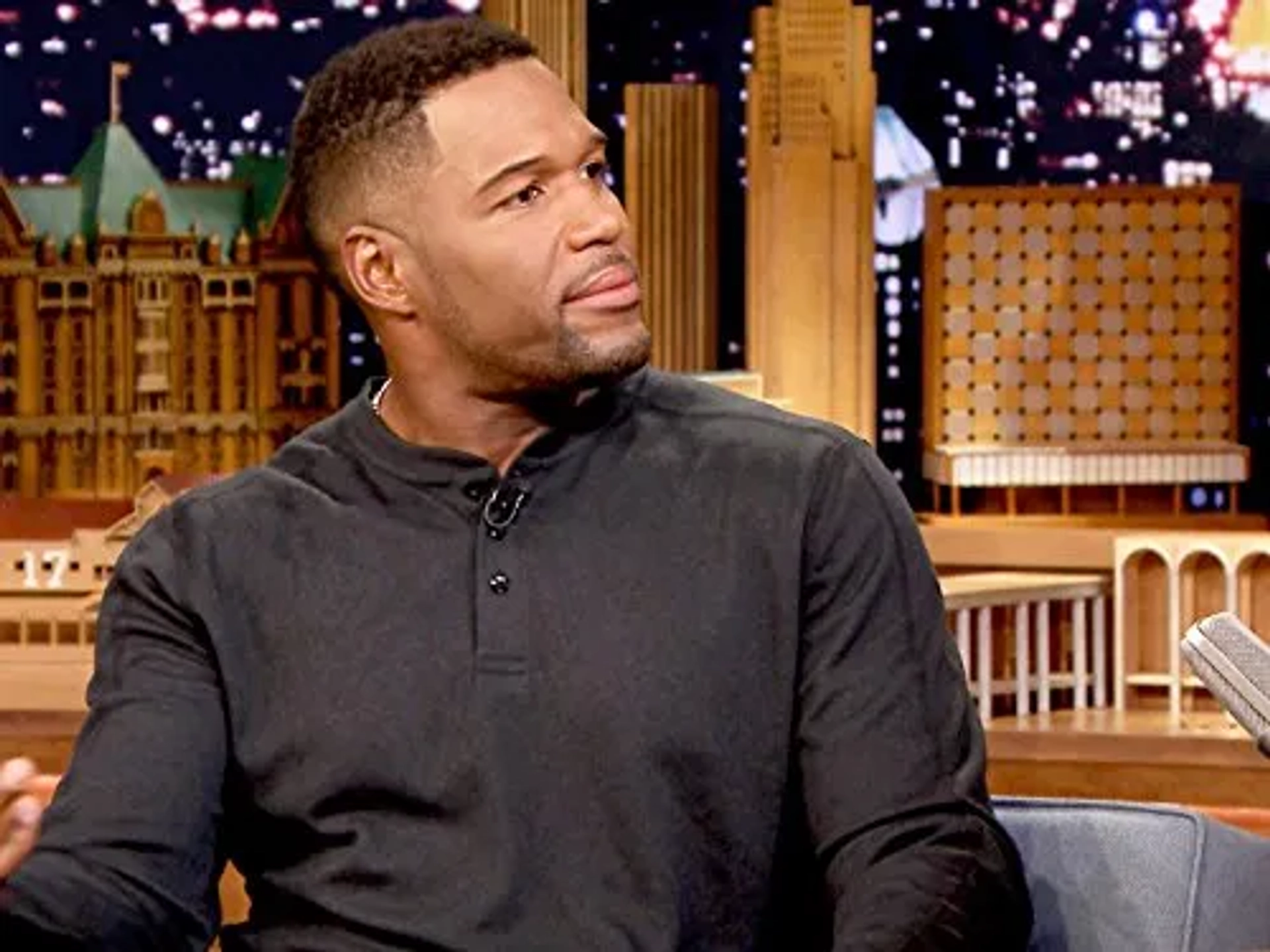 Michael Strahan in The Tonight Show Starring Jimmy Fallon (2014)