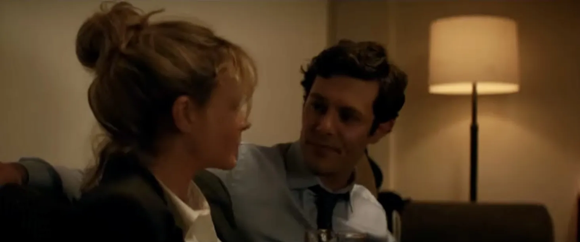 Adam Brody and Carey Mulligan in Promising Young Woman (2020)