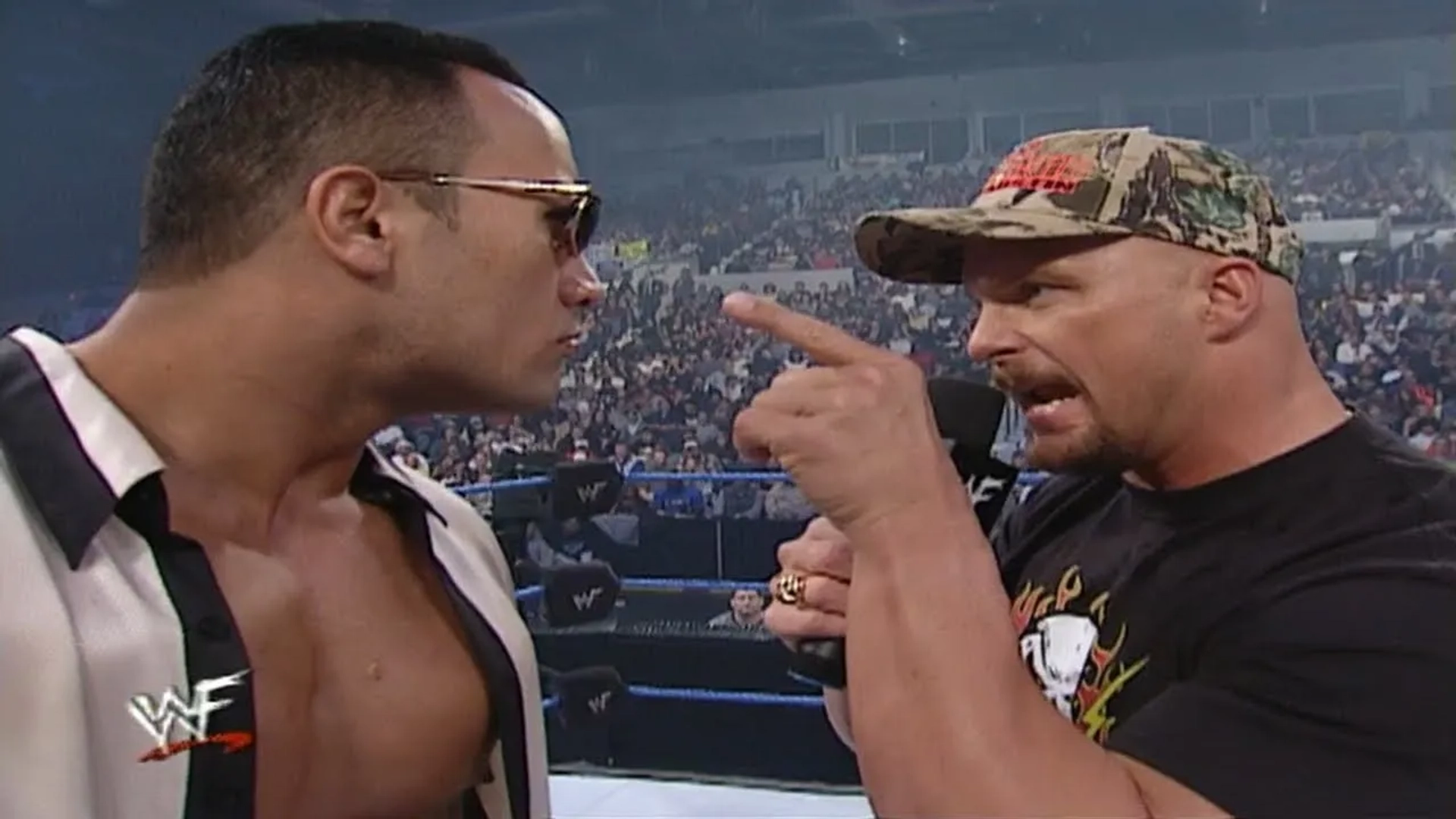 Steve Austin and Dwayne Johnson in WWE Smackdown! (1999)