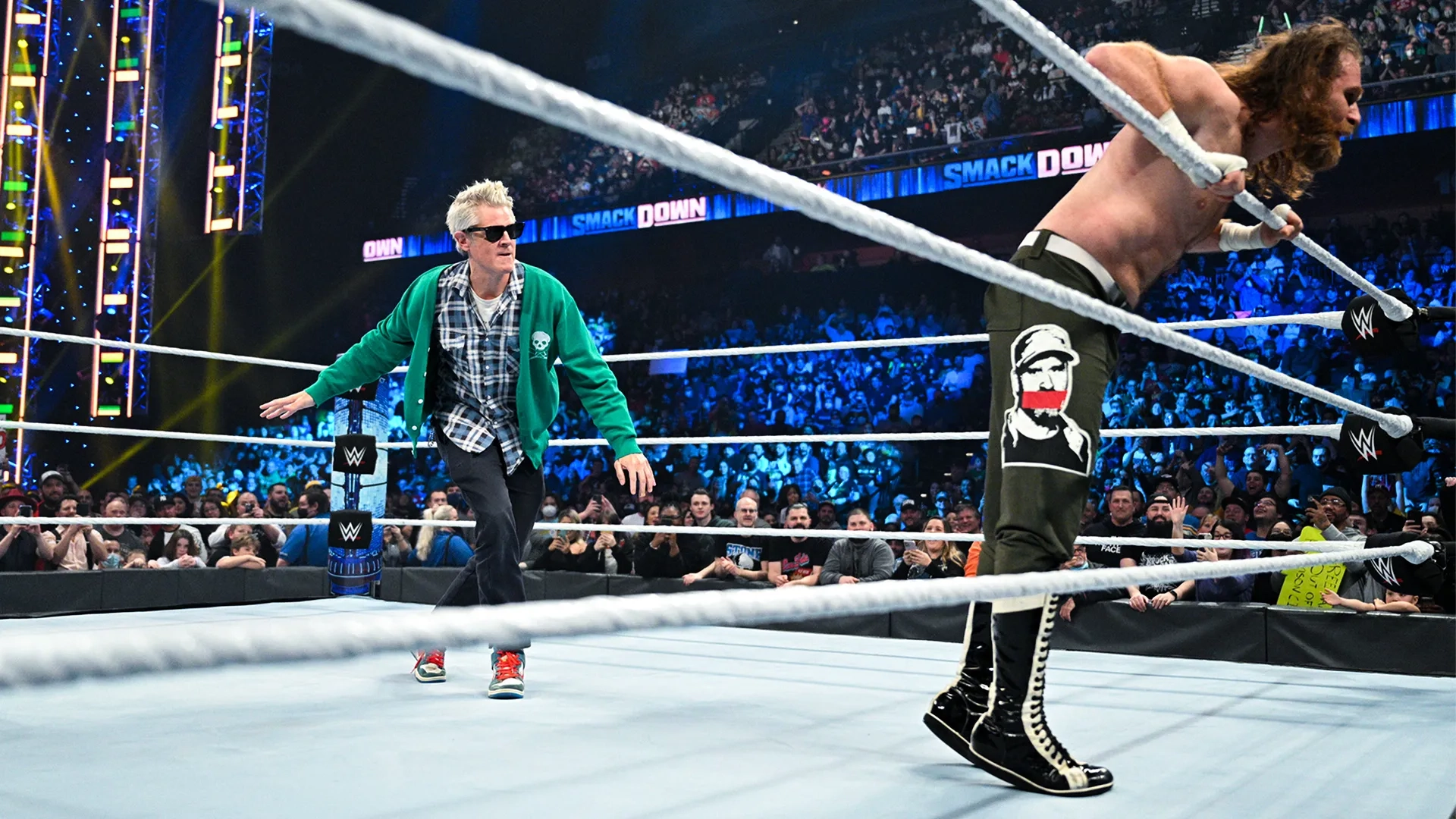 Johnny Knoxville and Rami Sebei in WWE Smackdown! (1999)