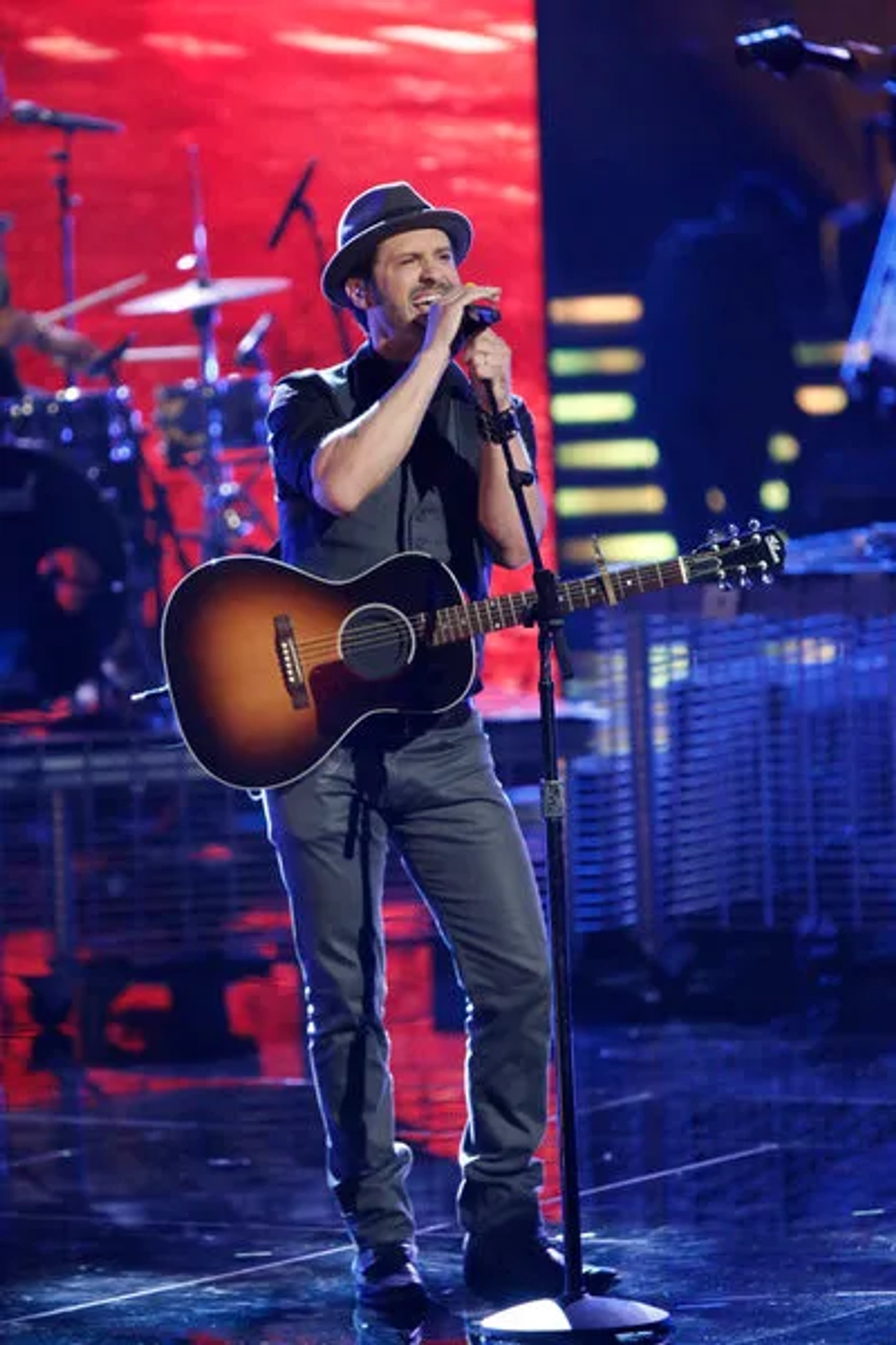 Tony Lucca in The Voice (2011)