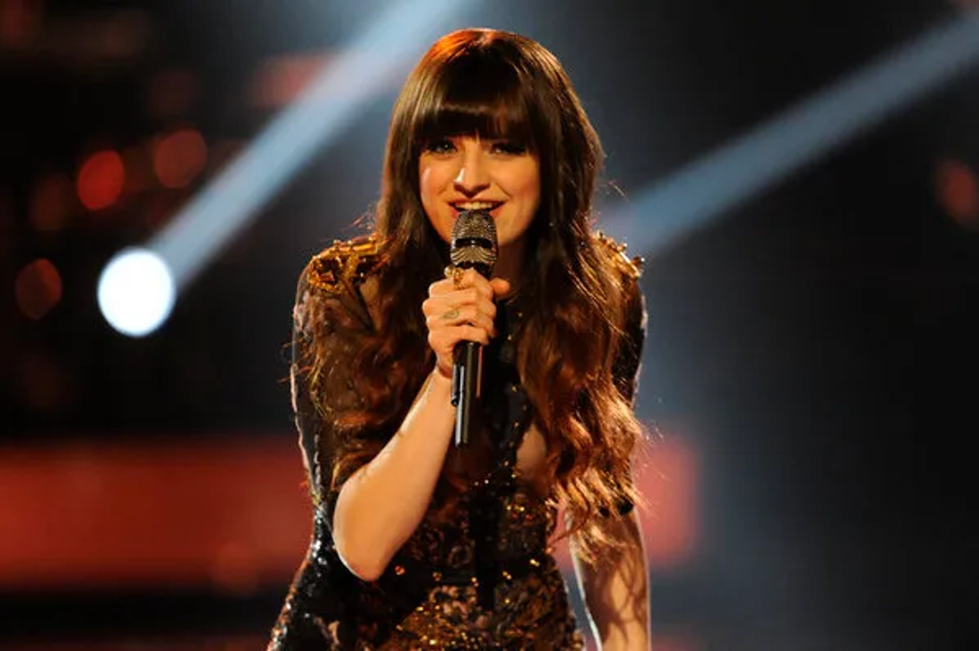 Juliet Simms in The Voice (2011)