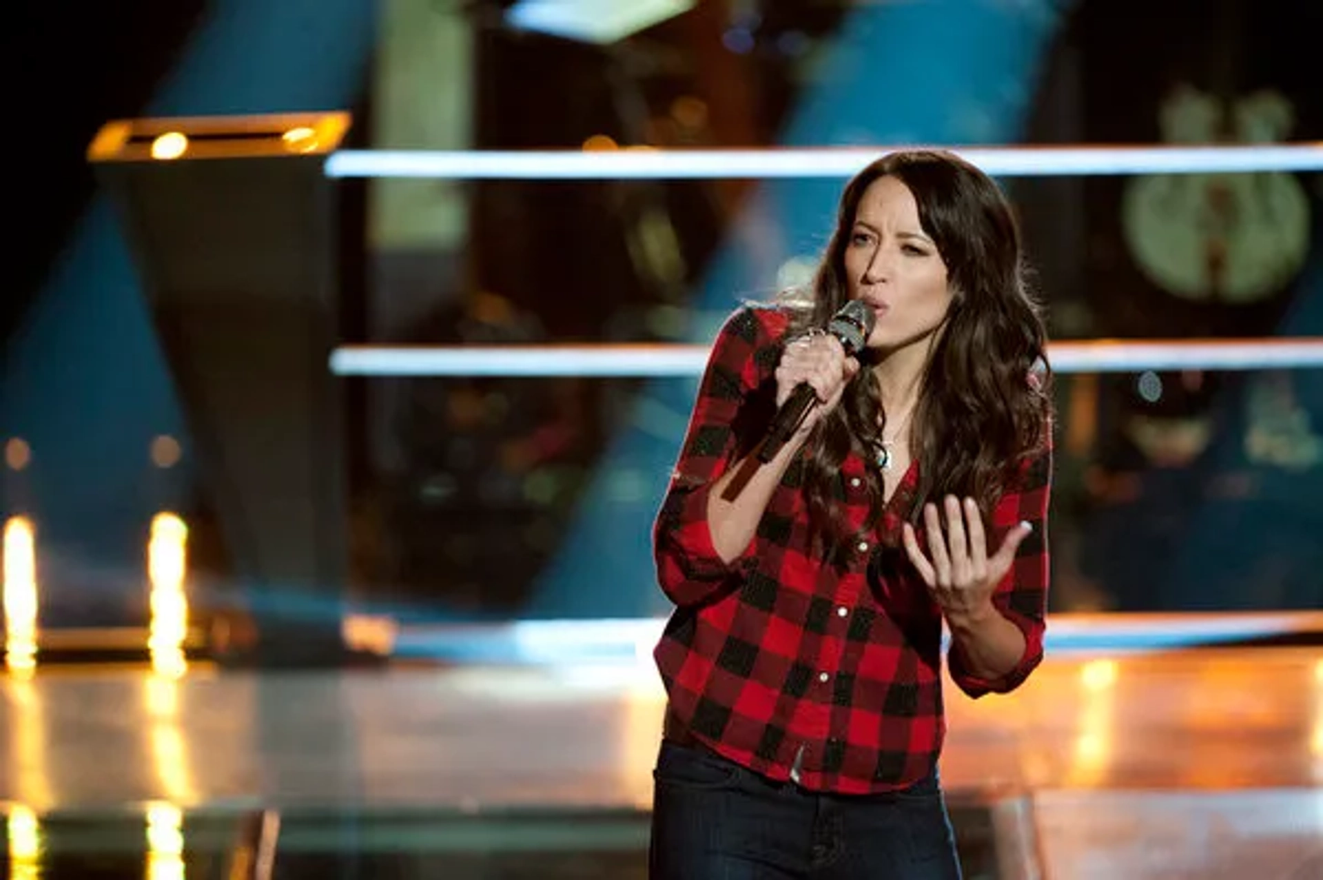 Karla Davis in The Voice (2011)