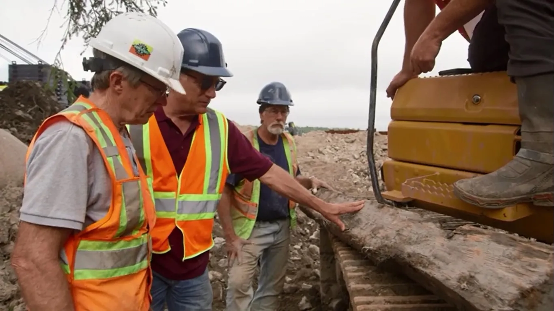 Rick Lagina, Marty Lagina, and Craig Tester in The Curse of Oak Island: To Boulderly Go (2020)