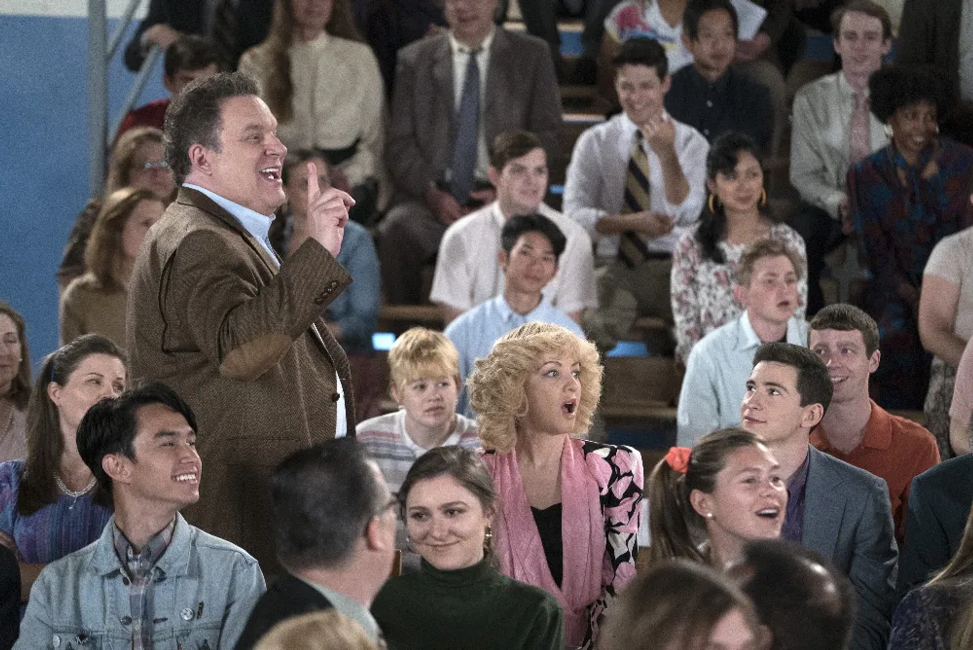 Jeff Garlin, Wendi McLendon-Covey, and Sam Lerner in The Goldbergs (2013)