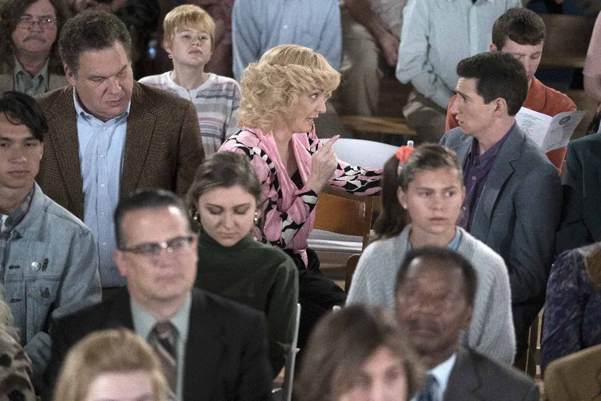 Jeff Garlin, Wendi McLendon-Covey, and Sam Lerner in The Goldbergs (2013)