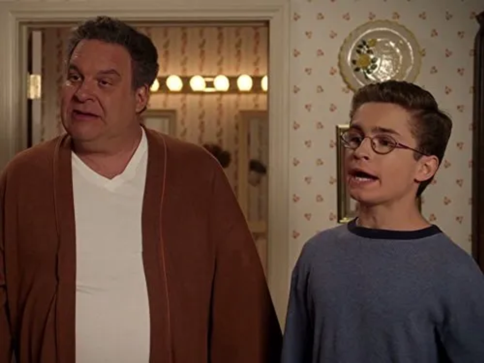 Jeff Garlin and Sean Giambrone in The Goldbergs (2013)