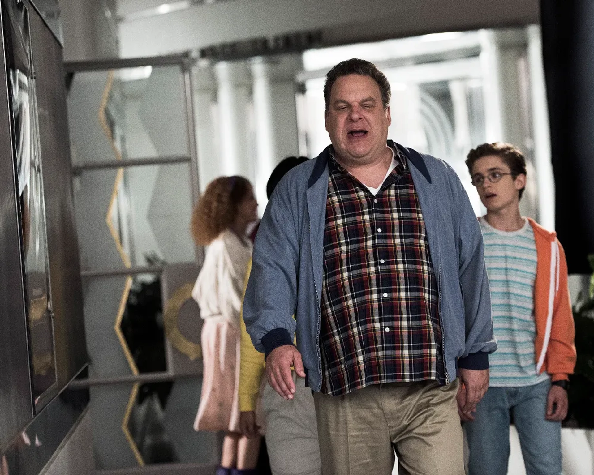 Jeff Garlin and Sean Giambrone in The Goldbergs (2013)