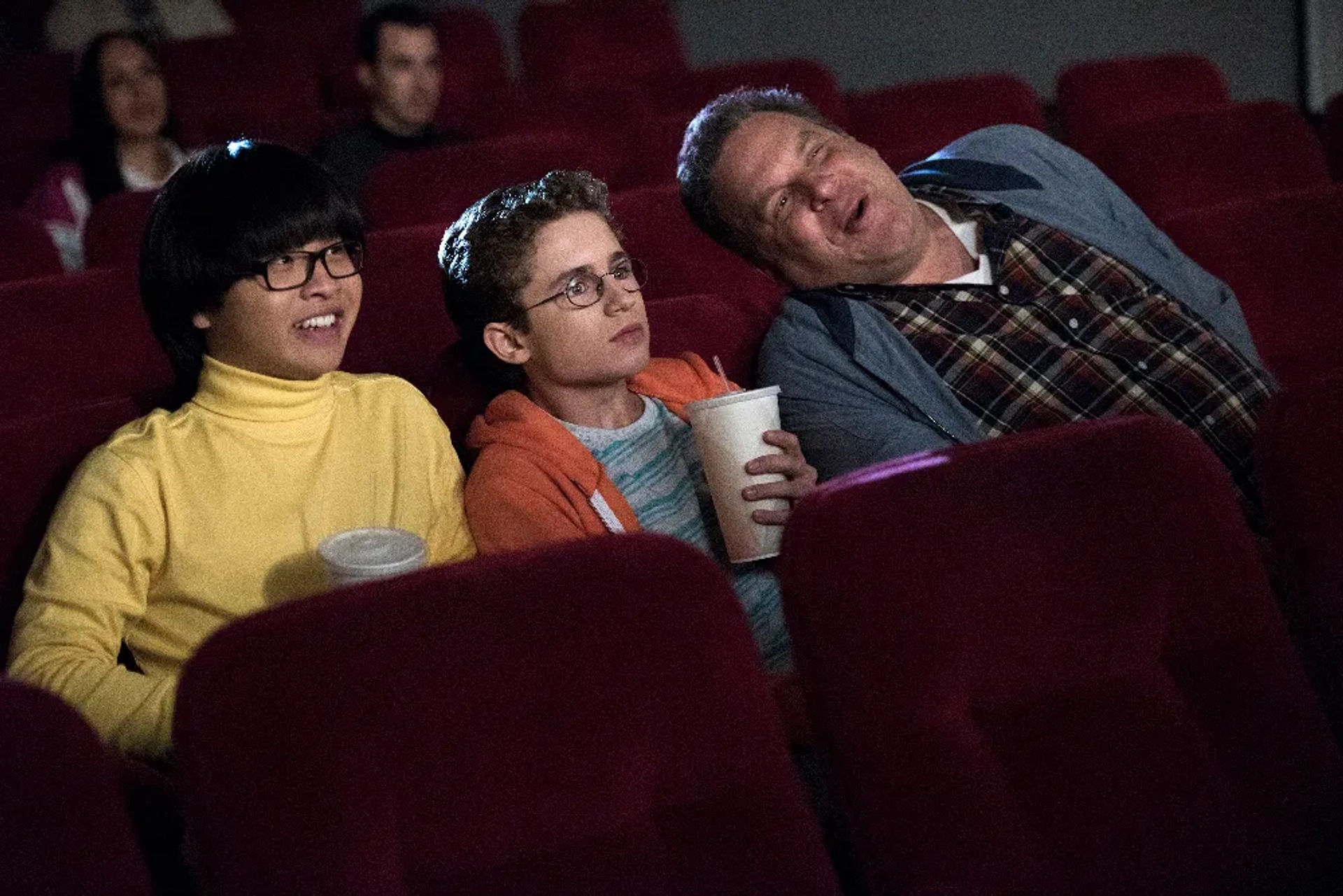 Jeff Garlin, Sean Giambrone, and Kenny Ridwan in The Goldbergs (2013)