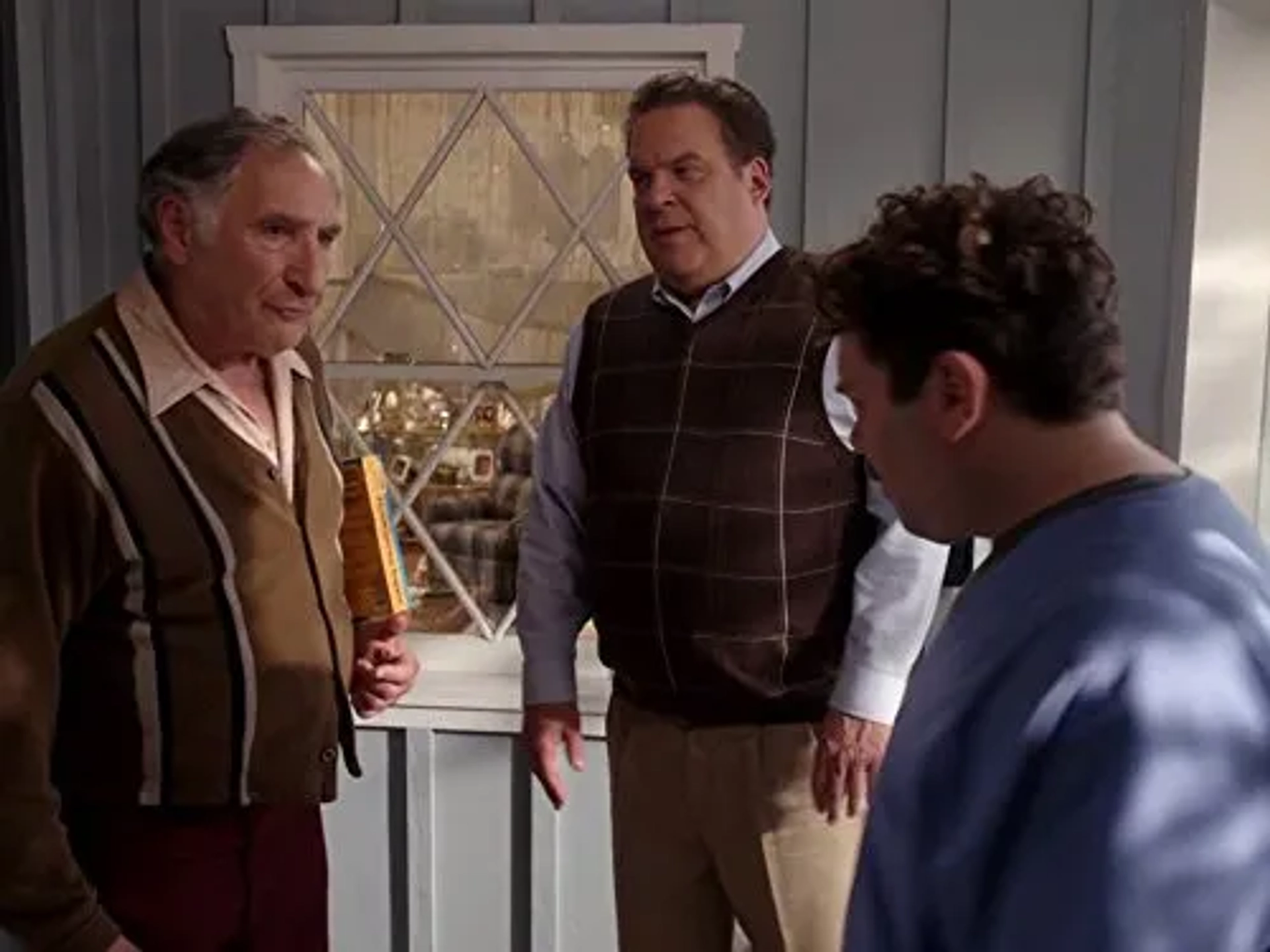 Judd Hirsch, Dan Fogler, and Jeff Garlin in The Goldbergs (2013)