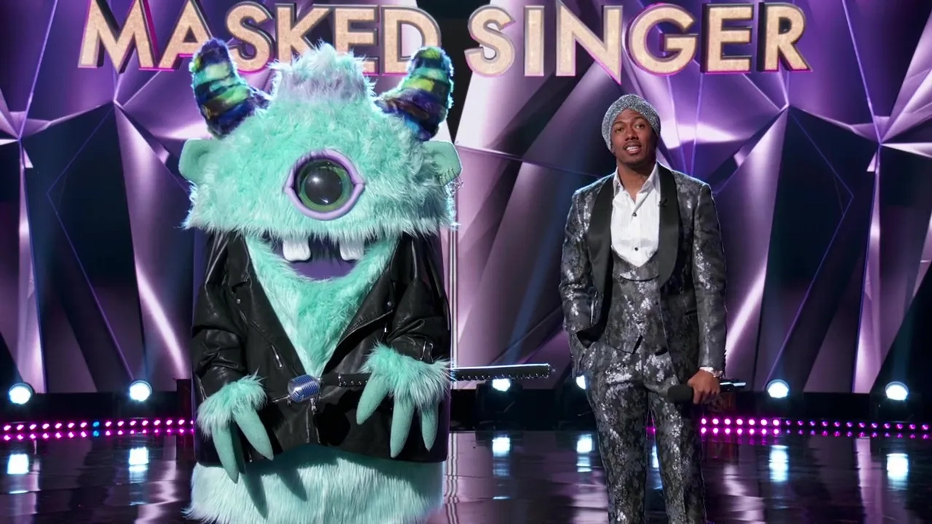 Nick Cannon and T-Pain in The Masked Singer (2019)