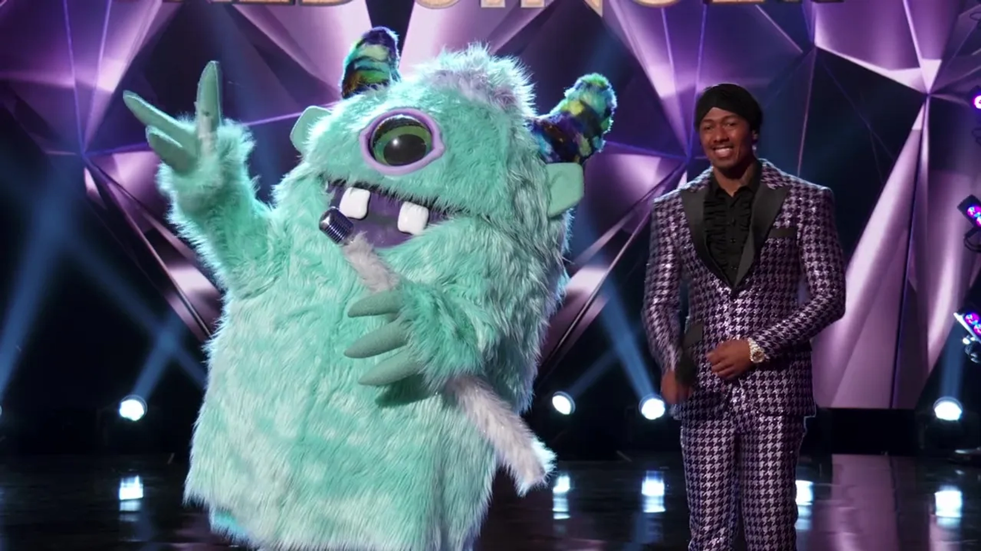 Nick Cannon and T-Pain in The Masked Singer (2019)