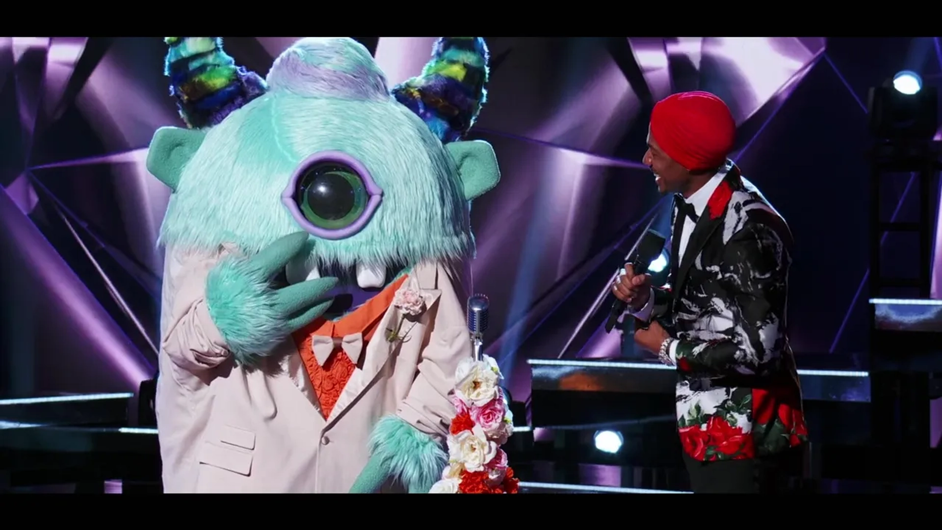 Nick Cannon and T-Pain in The Masked Singer (2019)