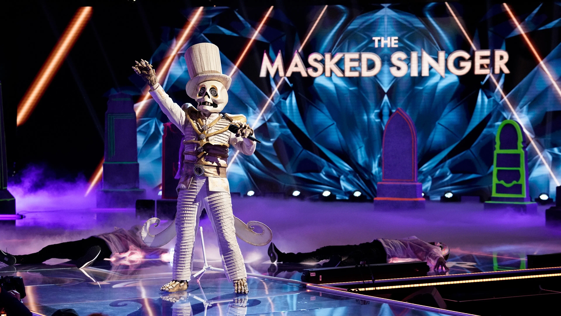 Paul Shaffer in The Masked Singer: Once Upon a Mask (2019)