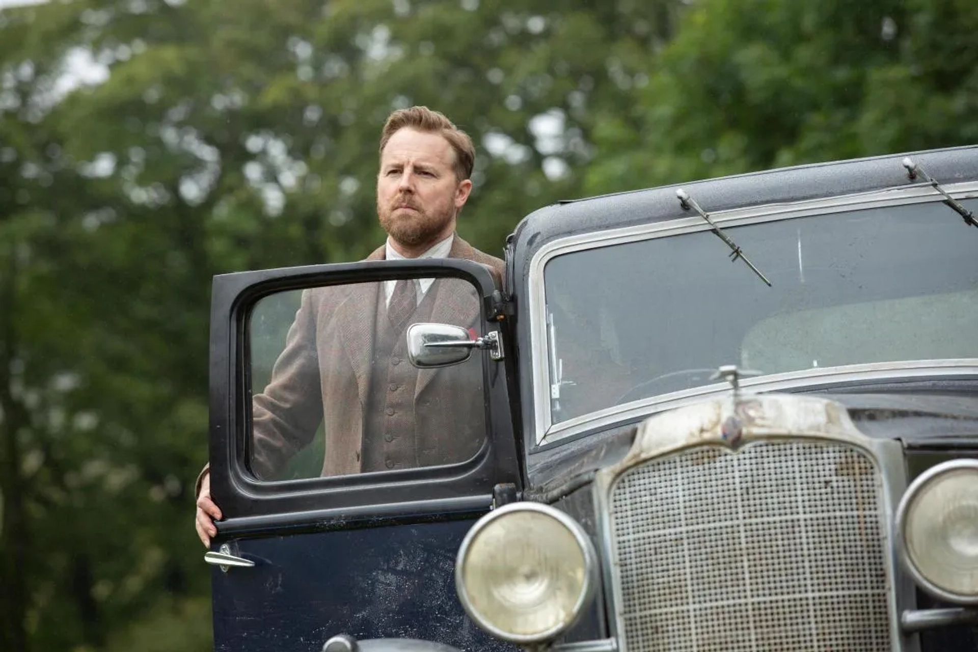 Samuel West in All Creatures Great and Small (2020)