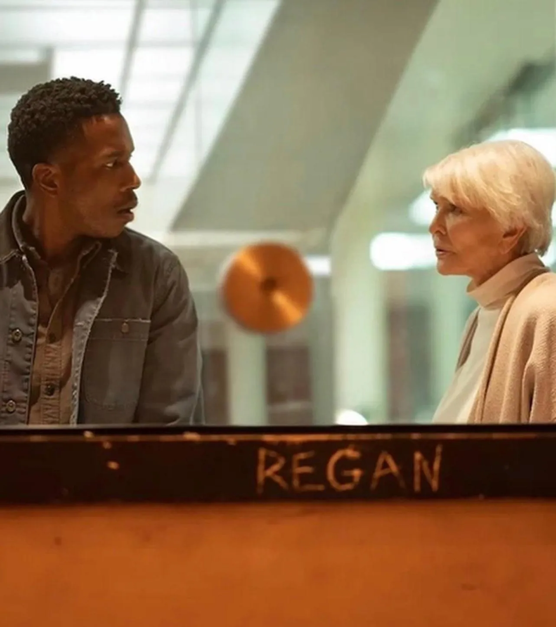 Ellen Burstyn and Leslie Odom Jr. in The Exorcist: Believer (2023)