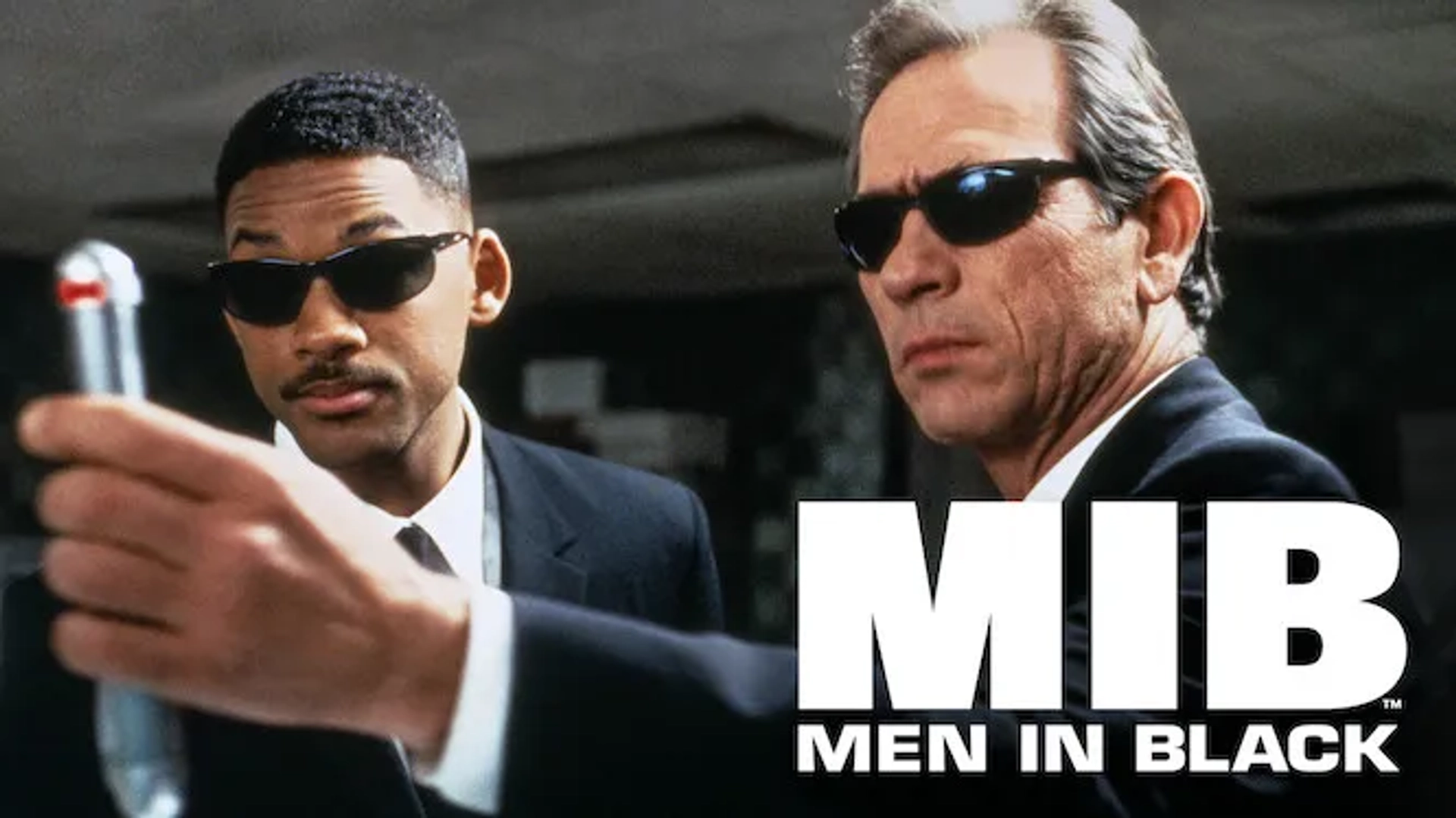 Tommy Lee Jones and Will Smith in Men in Black (1997)