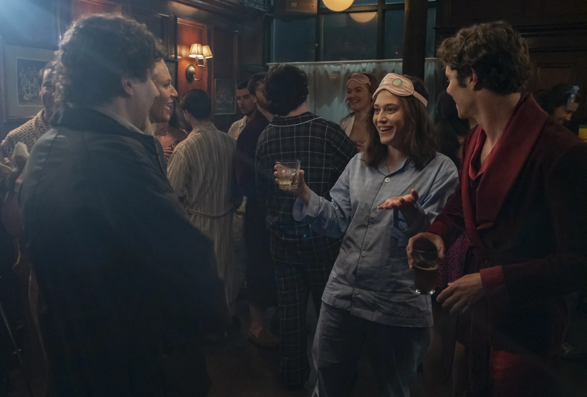 Claire Danes, Adam Brody, Lizzy Caplan, and Jesse Eisenberg in Fleishman Is in Trouble (2022)