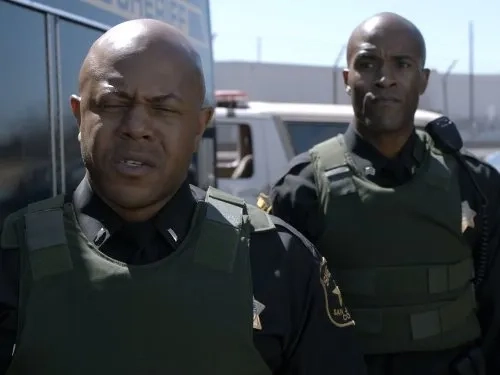 Rockmond Dunbar and LaMonica Garrett in Sons of Anarchy (2008)