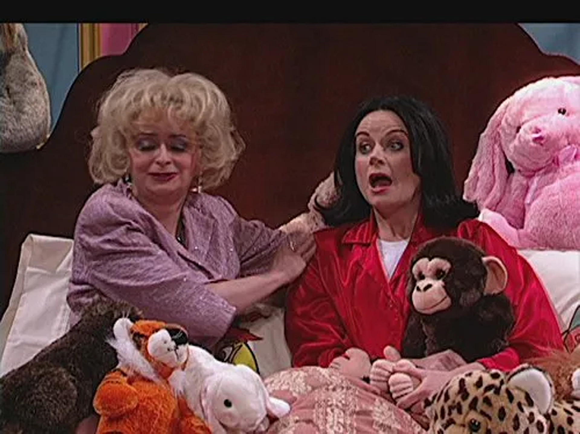 Rachel Dratch and Amy Poehler in Saturday Night Live (1975)